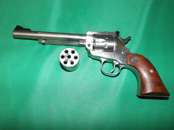 Ruger Westernrevolver im Kal .22WinMag mit Wechseltrommel auf KK .22 lr